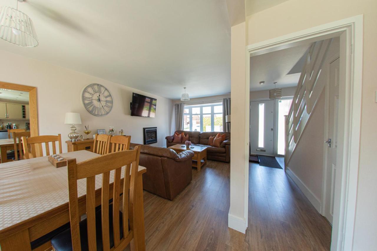 Styche View, Beautiful 4 Bedroom Home Available 마켓드레이튼 외부 사진