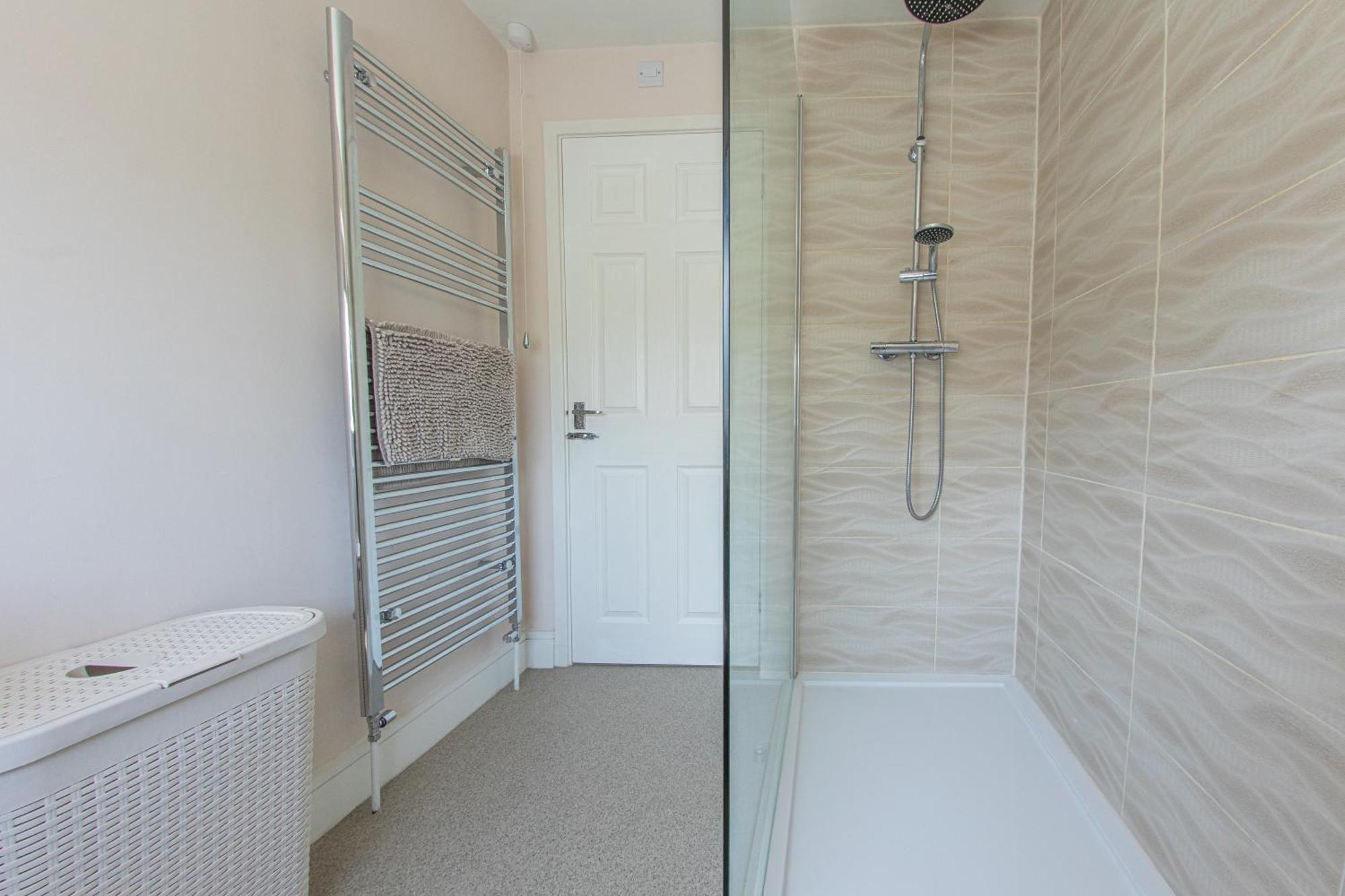 Styche View, Beautiful 4 Bedroom Home Available 마켓드레이튼 외부 사진